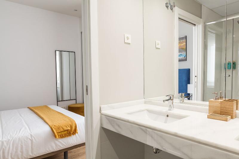 Canaan Boutique Apartments Мадрид Екстер'єр фото
